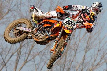 Cairoli won on debut with KTM's 350 SX-F.