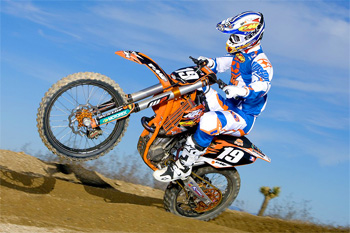 British rider Tommy Searle will switch from KTM to Kawasaki in 2011, riding both AMA SX and World MX.
