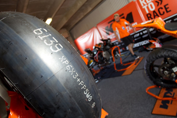 A free rear Dunlop tyre will be supplied to the top eight Superpole contenders on Saturday.