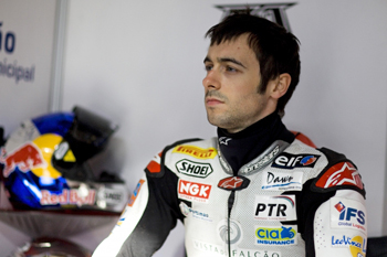 Eugene Laverty has signed to join the Yamaha World Superbike team for 2011.
