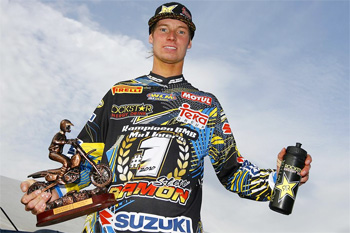 Belgian champion Steve Ramon will rejoin Suzuki for the 2011 world championship season.