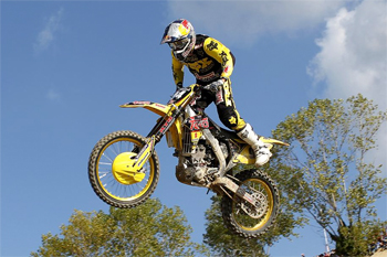 Suzuki youngster Ken Roczen converted the MX2 pole to victory on Sunday in Italy.