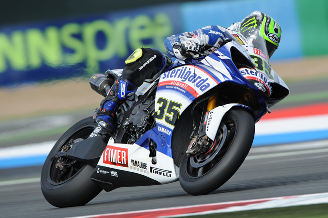 As reigning Supersport World Champion, Crutchlow impressed with three wins as a Superbike rookie during 2010.