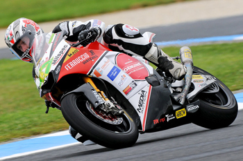 Maxwell had the support of Australia behind him in his Moto2 practice debut at Phillip Island today. Image: Keith Muir.