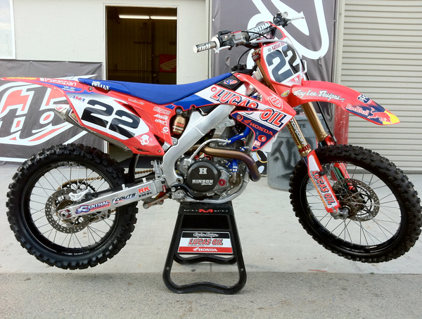Reed's 22 looks good on the Troy Lee Designs Honda. Will we see it full time in 2011?