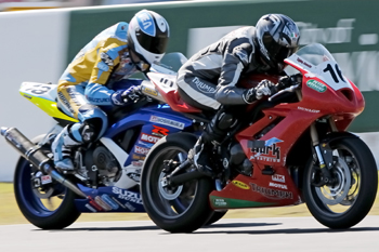 Triumph and Suzuki are set to battle it out for Supersport honours at the Bel-Ray 6-Hour in December.