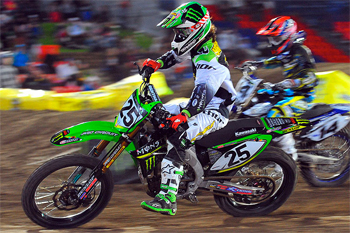 American Josh Hansen leads the series, but he's yet to win a round overall. Is tonight the night in Auckland? Image: Sport The Library.