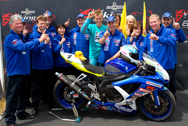 Team Suzuki celebrates Herfoss' crown at Symmons Plains this afternoon. Image: TBG SPort/Andrew Gosling.