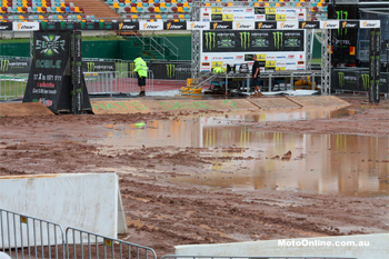 Rain has caused a schedule revision for tonight's Super X finale in Brisbane.