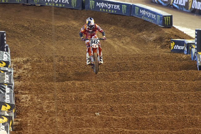 Aussie young gun Tye Simmonds qualified for his first AMA Supercross main event at just 18 years of age in LA.