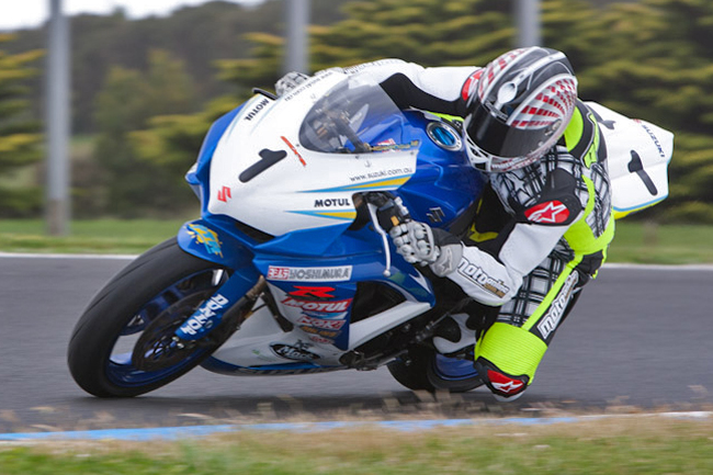 MotoOnline.com.au tested Team Suzuki's title winning GSX-R600 at Phillip Island in December.